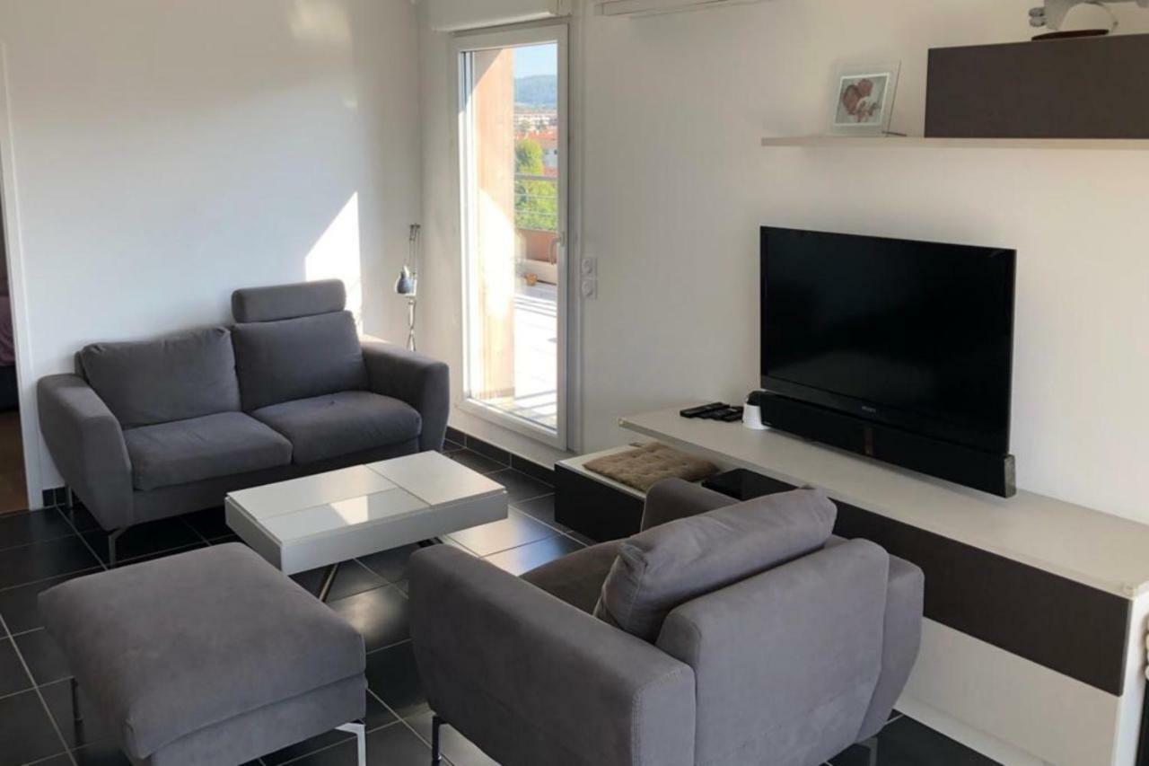 Apartamento Penthouse Flat South-Facing Terrace - Welkeys Annecy Exterior foto